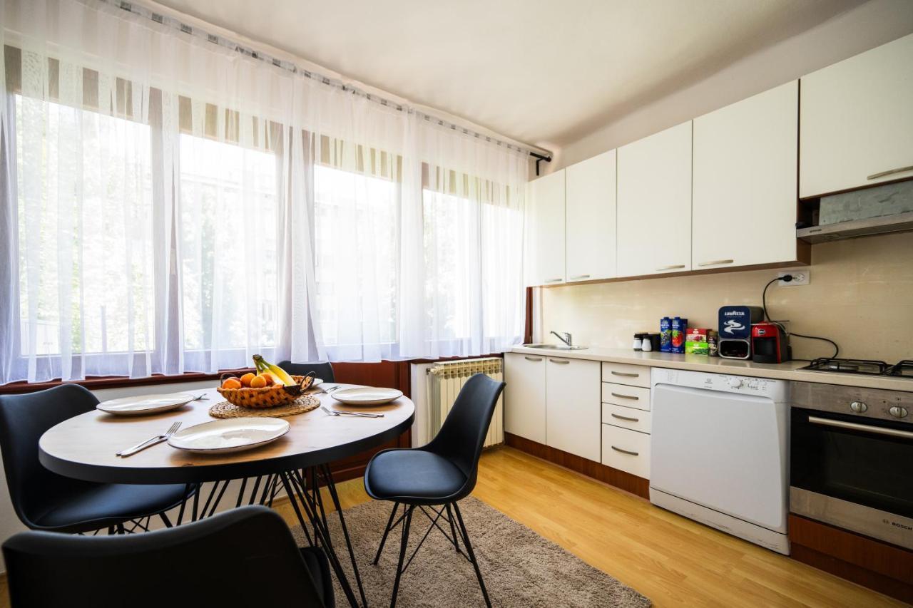 Cozy One-Bedroom Apartment Near City Center Sarajevo Ngoại thất bức ảnh