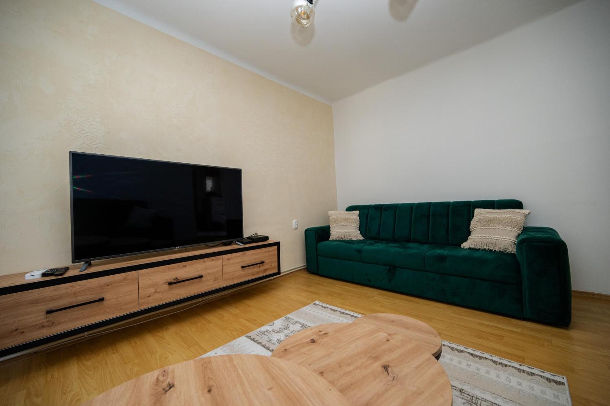 Cozy One-Bedroom Apartment Near City Center Sarajevo Ngoại thất bức ảnh